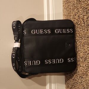 Guess crossbody purse